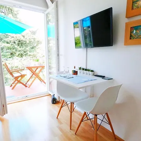 Beachfront Apartment Mala Tereza Split Exterior photo