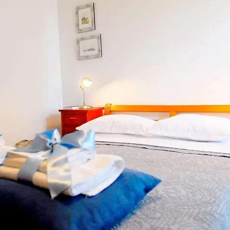 Beachfront Apartment Mala Tereza Split Exterior photo