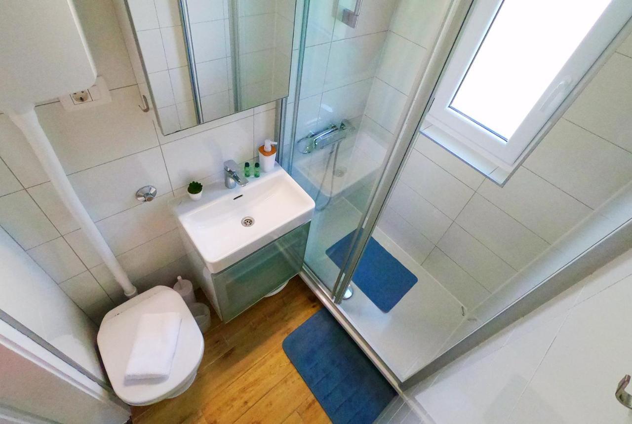 Beachfront Mala Tereza Apartament Split